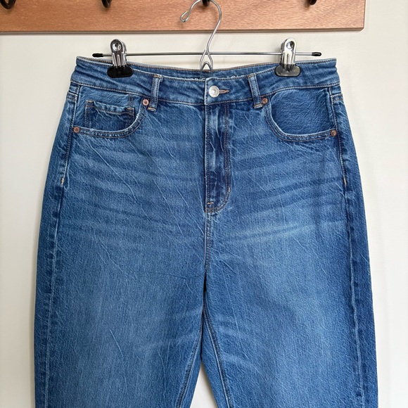 American Eagle Mom Straight Jeans Size 10 High Rise Tapered Vintage Blue - Picture 2 of 12